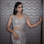 Srinidhi Ramesh Shetty Instagram - Sparkle & shine ✨️🤍 . . . . . Outfit @taruntahiliani Stylist @niru05_raghupathy Jewellery @kyra_gallery Makeup @roshnisafir Hair @babita.kc.1272 Photos @faisal_tirz #SIIMA2023 ✨️