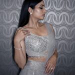Srinidhi Ramesh Shetty Instagram - Sparkle & shine ✨️🤍 . . . . . Outfit @taruntahiliani Stylist @niru05_raghupathy Jewellery @kyra_gallery Makeup @roshnisafir Hair @babita.kc.1272 Photos @faisal_tirz #SIIMA2023 ✨️