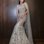 Srinidhi Ramesh Shetty Instagram - Sparkle & shine ✨️🤍 . . . . . Outfit @taruntahiliani Stylist @niru05_raghupathy Jewellery @kyra_gallery Makeup @roshnisafir Hair @babita.kc.1272 Photos @faisal_tirz #SIIMA2023 ✨️