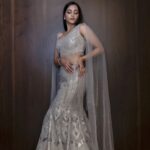 Srinidhi Ramesh Shetty Instagram - Sparkle & shine ✨️🤍 . . . . . Outfit @taruntahiliani Stylist @niru05_raghupathy Jewellery @kyra_gallery Makeup @roshnisafir Hair @babita.kc.1272 Photos @faisal_tirz #SIIMA2023 ✨️