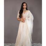 Srinidhi Ramesh Shetty Instagram - 🤍🦭 Outfit @sithara_kudige Jewelries @malabargoldanddiamonds Makeup @roshnisafir Hair @makeup_by_sandhyaprasain @the_hairstylist_lilly Photos @fotografia.co.in