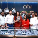 Srinidhi Ramesh Shetty Instagram - At the grand relaunch of Malabar Gold & Diamonds store - thrilled & overjoyed!! Thank you, Kalaburagi, for all the loveee 🌸🤍 @malabargoldanddiamonds ✨️
