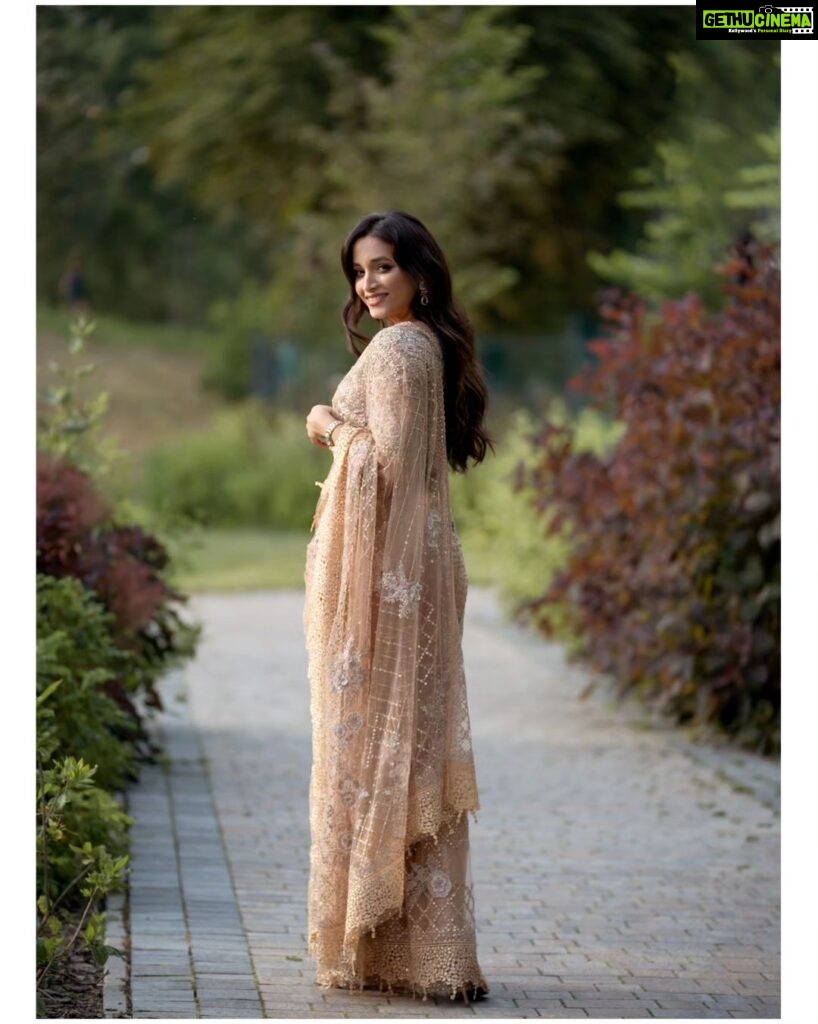Srinidhi Ramesh Shetty Instagram - Last one✨ u know why🤭 my never-ending love for sarees gets lil more love 🌸 @taruntahiliani @niru05_raghupathy @sonisapphire @mk_fryzjer @nam.cosmetics @kroplaczasu