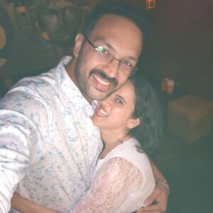 Sriranjani Sundaram Instagram - Happiness is homemade
Home is where the heart is
Heart wanted to hit the dance floor
So ya, happy :) 
With @realamitbhargav 
#saturdaymood #hubsandchubs #hubwithhubby