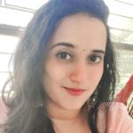 Sriranjani Sundaram Instagram - I've been slightly under the weather for the last couple of days but the first chance i got, i decided to dress up and put on some lipstick and liner. And yes, get some sun! Apparently our lifestyle makes us Vitamin D deficient and just 15-20 mins in the sun can add a ton of goodness. Chennai la sun ku panjam illa. Naama kanjamaa illena sari ;) sorry for the punch-um !!! #getsomesun #feelgoodlookgood