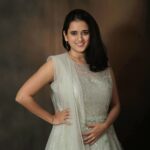Sriranjani Sundaram Instagram - One more from the series and back to #famjam :) #newyear2022