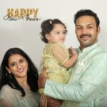 Sriranjani Sundaram Instagram - That's us :) feeling blessed this New Year with a lot of hope and prayers and so much to be thankful for!!! Hope you're having a good one too! #newyear2022