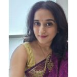 Sriranjani Sundaram Instagram - Broke my toe. So gonna take this time out to spam you all with my #sareelove #healing #thalaikkuvandhadhuthalappavodapoiduchufeels