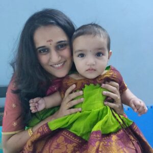 Sriranjani Sundaram Instagram - Once upon a time, when my little girl was actually... little! 
#youngmomlife
