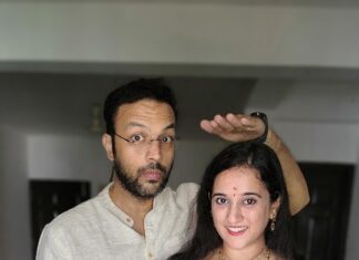 Sriranjani Sundaram Instagram - "Ettadha uyarathil en purushanai vaithavanvyan yaaru" Happy Deepavali from Amit and Sri #happydiwali