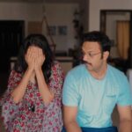 Sriranjani Sundaram Instagram - She likes making me her driver #husbandwife #sriranjani #amitbhargav #pondatti #reelitfeelit #reelpost #reelpannungafeelpannunga