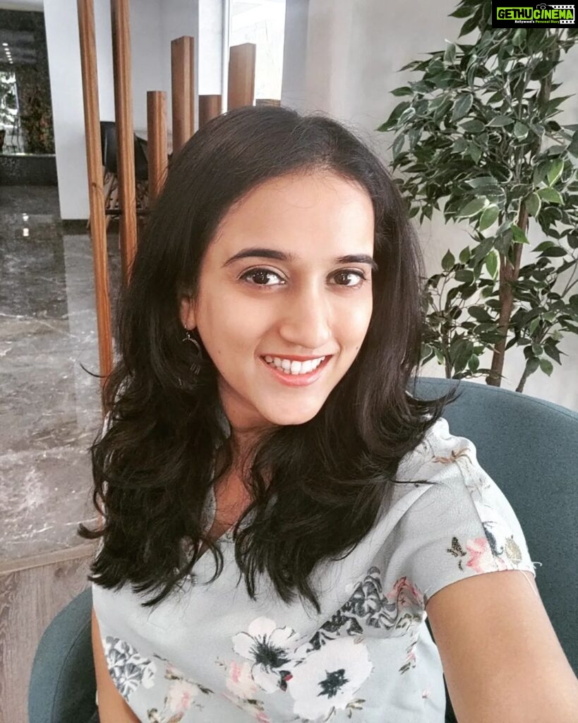 Sriranjani Sundaram Instagram - Hey #instafam long time no see! Working on something mighty exciting and will share it on my story soon :) #buildingcontent #intentionalliving