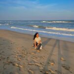 Srushti Dange Instagram - Mentally at the beach 🏖️ 🌊☀️ but in my case physically too 🙃🌤️🌈🫧☔️