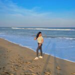 Srushti Dange Instagram - Mentally at the beach 🏖️ 🌊☀️ but in my case physically too 🙃🌤️🌈🫧☔️