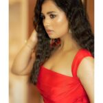 Srushti Dange Instagram - God bless this hot mess 💃 Designed @sindira_by_swethaindiran Styled @swethaindiranstylist Makeup @hairandmakeupbynive Hairdo @mohan.hairstylist Photographer @camerasenthil #srushtidange #like4like #travel #instagram #style #summer #srushti #fitness #food #fun #srushtiidange #beauty #instalike #smile #cookuwithcomali #music #ootd #instamood #cwc #cookwithcomali #cookwithcomali4 #cookwithcomaliseason4