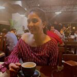 Srushti Dange Instagram - We’re such a “look at the sunset 🌅 & look at the moon 🌙“ kinda Girls 👯‍♀️ Coffee date with @puraniii