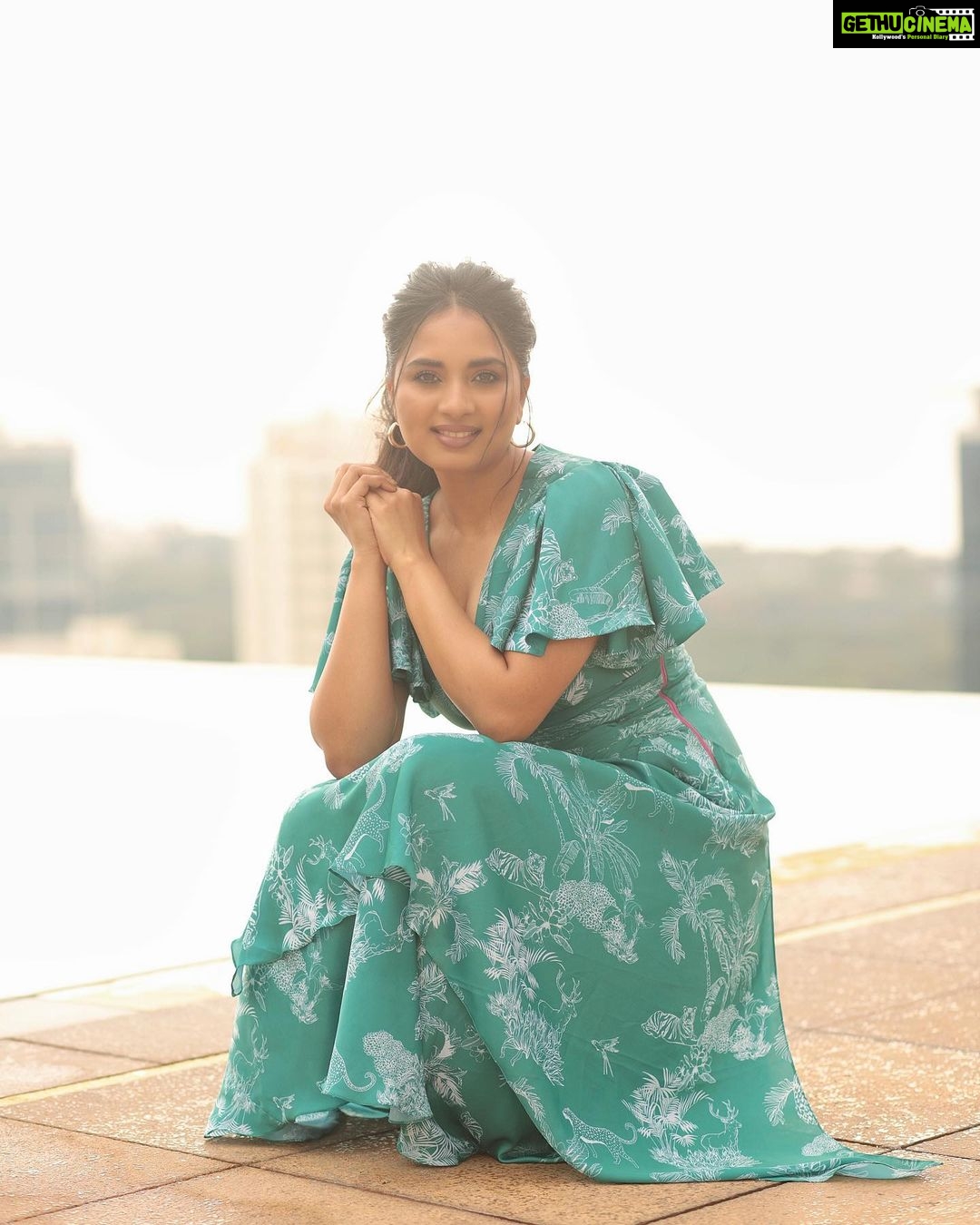 Srushti Dange Instagram - Coriander 🌿 ko kehte hai dhaniya 🌿 You’re beautiful You’re unique There’s no one like you in this Duniya 🌍 Designer @sindira_by_swethaindiran Styled by @sindira_by_swethaindiran Makeup @hairandmakeupbynive hairdo @vishaa_hairandmakeup Photographer @sat_narain #photooftheday #beautiful #photography #happy #picoftheday #cute #srushtidange #li #travel #instagram #style #summer #srushti #fitness #food #fun #srushtiidange #beauty #instalike #smile #cookuwithcomali #music #ootd #instamood #cwc #cookwithcomali #cookwithcomali4 #cookwithcomaliseason4