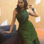 Srushti Dange Instagram – Bringing some life to my feed 🦚🌱

@swethaindiranstylist X @sindira_by_swethaindiran X @mua_supriya X @meera_hair_makeup X @varuun.jpg