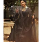 Srushti Dange Instagram – They say black is beauty ♠️

Designer @sindira_by_swethaindiran 
Styled by @swethaindiranstylist 
Makeup by @hairandmakeupbynive 
Hairdo by @vishaa_hairandmakeup 
Photographer by @shotsbyuv @sat_narain

#cute #srushtidange #like4like #travel #instagram #style #summer #srushti  #fitness #food #fun #srushtiidange 
#beauty #instalike #smile #cookuwithcomali #music #ootd #instamood #cwc #cookwithcomali #cookwithcomali4 #cookwithcomaliseason4