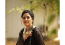 Srushti Dange Instagram - They say black is beauty ♠️ Designer @sindira_by_swethaindiran Styled by @swethaindiranstylist Makeup by @hairandmakeupbynive Hairdo by @vishaa_hairandmakeup Photographer by @shotsbyuv @sat_narain #cute #srushtidange #like4like #travel #instagram #style #summer #srushti #fitness #food #fun #srushtiidange #beauty #instalike #smile #cookuwithcomali #music #ootd #instamood #cwc #cookwithcomali #cookwithcomali4 #cookwithcomaliseason4