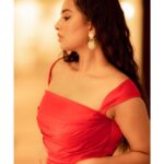 Srushti Dange Instagram - God bless this hot mess 💃 Designed @sindira_by_swethaindiran Styled @swethaindiranstylist Makeup @hairandmakeupbynive Hairdo @mohan.hairstylist Photographer @camerasenthil #srushtidange #like4like #travel #instagram #style #summer #srushti #fitness #food #fun #srushtiidange #beauty #instalike #smile #cookuwithcomali #music #ootd #instamood #cwc #cookwithcomali #cookwithcomali4 #cookwithcomaliseason4