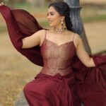 Srushti Dange Instagram – There is great beauty in simplicity

@sindira_by_swethaindiran @swethaindiranstylist @hairandmakeupbynive @vishaa_hairandmakeup @dhanushkraja @sankge 

#reel #reelsinstagram #reelsvideo #reelitfeelit #reelsindia #reelsviral #srushtidange #like4like #travel #instagram #style #summer #srushti  #fitness #food #fun #srushtiidange 
#beauty #instalike #smile #cookuwithcomali #music #ootd #instamood #cwc #cookwithcomali #cookwithcomali4 #cookwithcomaliseason4