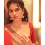 Srushti Dange Instagram – Heads up ❣️

Styled by @swethaindiranstylist 
MUA by @makeup_by_kez 
Photographer @camerasenthil