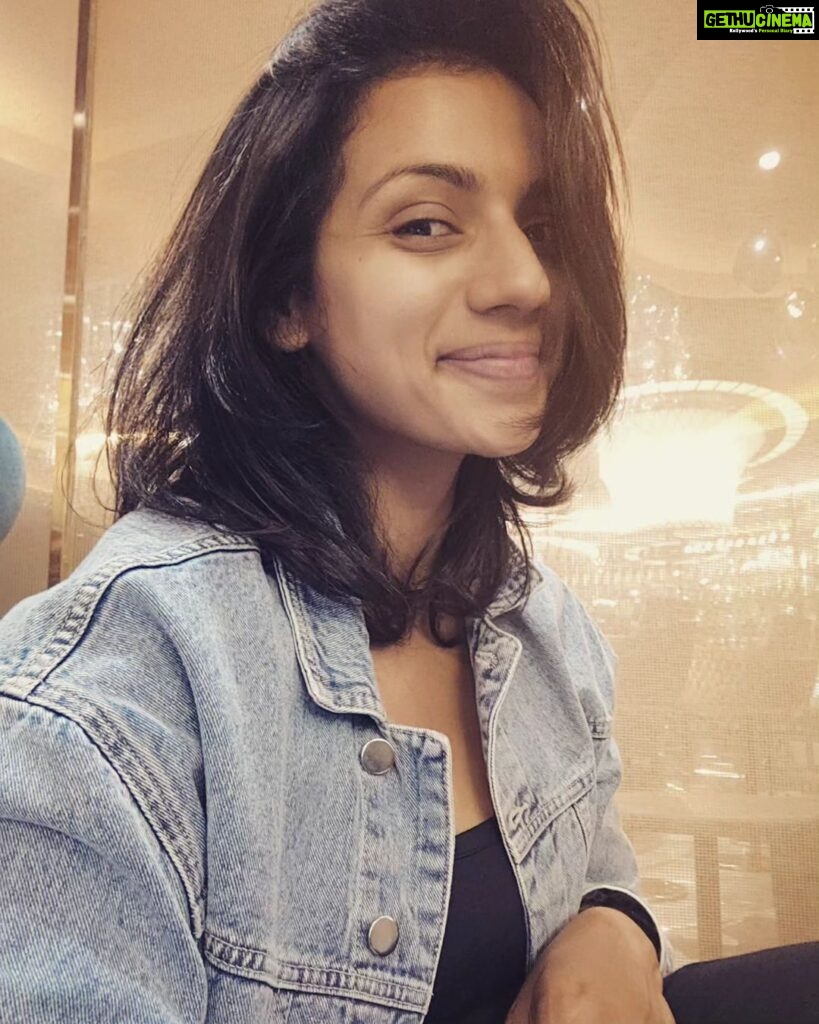 Sruthi Hariharan Instagram - Scared Excited Missing my baby .... Yet here we are- on a new adventure.... Austin here I come :) #workmodeon #lovewhatido