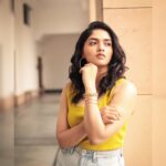 Sunaina Instagram – 🌤️

📸 @the.portrait.culture 
@sat_narain @shotsbyuv 
Styled by @mehndi_jashnani #MJstyling
MUA @zuci_hairnmakeup Chennai, India