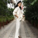 Sunaina Instagram - 📸 @the.portrait.culture @sat_narain @ashwinkarthick1995 Styling @mehndi_jashnani MUA & hair @zuci_hairnmakeup