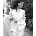 Sunaina Instagram - Hey you… yes you… Hi :) 📸 @the.portrait.culture @sat_narain @ashwinkarthick1995 Styling @mehndi_jashnani MUA & hair @zuci_hairnmakeup