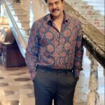 Sunil Instagram - Smile doesn’t need to be big to be genuine …❤️ #smile #genuinesmile #genuine #heartful_moments #ontheset #movies #cinema #actorlife #actors #actorslife #f3movie #f3doseloading #falaknumapalace #funonsets #actorsunil #suniltollywood
