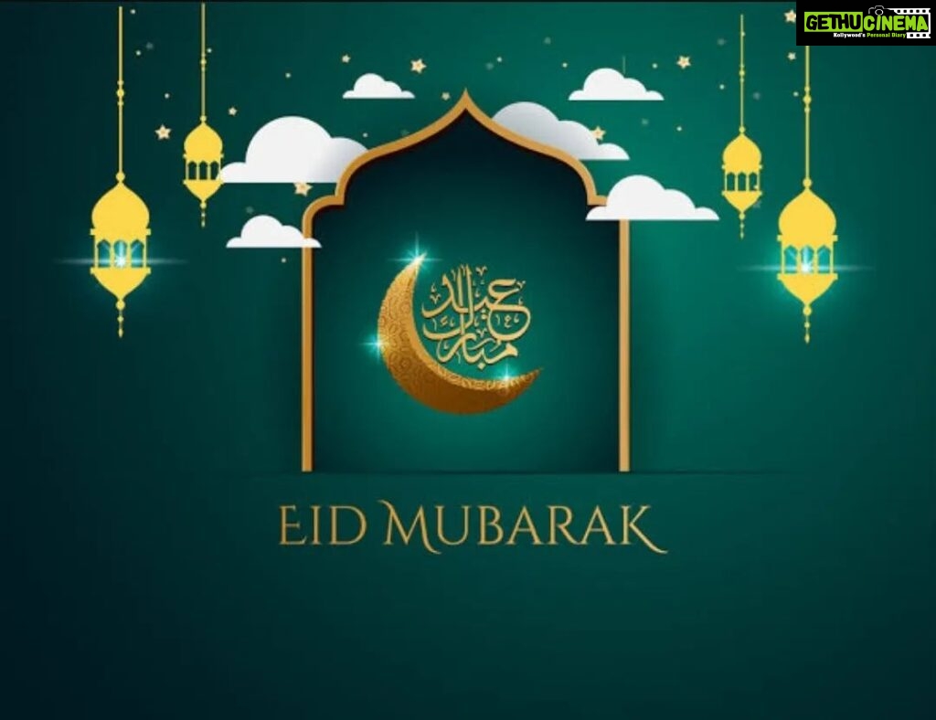 Sunil Instagram - Wishing everyone a happy #EidAlFitr!May all have Allah’s blessings, Health,Wealth & Happiness. #EidMubarak #Eid