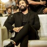 Sunil Instagram - Wishing Icon stAAr @alluarjunonline a very happy birthday.. #HappyBirthdayAlluArjun #HBDAlluArjun #pushpa #iconstaralluarjun