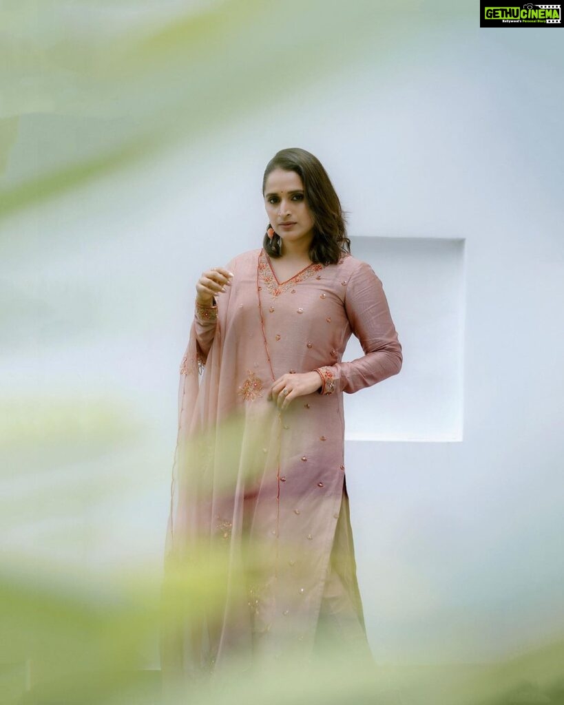 Surabhi Lakshmi Instagram - Wardrobe @prakrithi_by_ramya HMUA @_sanaah._ Photo @abhinandh_aj Wardrobe Consultant @arjun_vasudevs