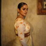 Surabhi Lakshmi Instagram – A saree can convert a girl next door into an artist’s muse!

Beautiful saree from :@turmerikofficial 
@nivethithasanjay 

Styling: @rashmimuraleedharan 

Hair&makeup: @amal_ajithkumar 

Photography: @merin__georg