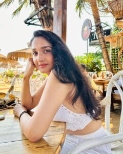 Surabhi Santosh Instagram - Sun, sand and some ❣️ Ashwem Beach
