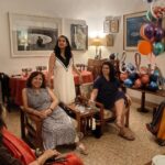 Swara Bhaskar Instagram - I love surprises! Last week, one of my oldest friends @samar_narayen & the amazing @laks7 and Fahad gave me the sweetest surprise in the form a baby shower that they managed to plan and execute without me getting even a whiff of it! I was sooooo clueless I arrived in pajamas! Ok not quite.. but I didn’t catch on till I caught @kaushikmoitra & @priyatnabasu arriving outside & then too I was merely confused! Thank you SO much guys! Samar and Lakshita for so thoughtfully thinking of this sweet plan and executing it, @fahadzirarahmad for keeping the secret 😍 and @prashantktm @ashisroy @neetu_sarin @sukhleen_aneja @kunal555555 @swatigetsinsta #UdayKhare, Kaushik, Priyatna , @sabka.malik.ek.taa @sanakapoor5 @shastrivanita for coming and for all the love! Big gratitude to Seema aunty @seemasaran_narayen and Shankar uncle for hosting and Mom and Dad for playing along 🤗😍 Heart is soooo full! This baby is so lucky to be surrounded by such loving and wonderful Masis and Mamus, and Nanas and Nanis 🤗🤗🥰🥰 Thank you all soooooo much! Lakshita and Samar you guys outdo yourselves every time! ♥️ Feel so blessed! 🧿🪬✨ #babyshower #friendslikefamily Delhi, India