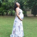 Swara Bhaskar Instagram - Waiting for what they say is the most most profound joy in life! ♥️🧿🪬✨ Photographer: @memoriesbybarkha HMU: @kaushikanu @anukaushikstudio @lawangtamang95_delhei Styled by: @a.bee.at.work Dress: @geishadesigns Coordinated by: @ddevesharma @partycircle_ind #memoriesbybarkha #swarabhaskar #swarabhasker
