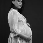 Swara Bhaskar Instagram - Raw. Real. Unfiltered. That’s what they say the transition to motherhood is like! Well, I’m at the cusp.. here goes.. 🤞🏾🪬🧿✨ . Photographer: @memoriesbybarkha HMU: @kaushikanu @lawangtamang95_delhei @anukaushikstudio Styled by: @prifreebee @a.bee.at.work Coordinated: @ddevesharma @partycircle_ind