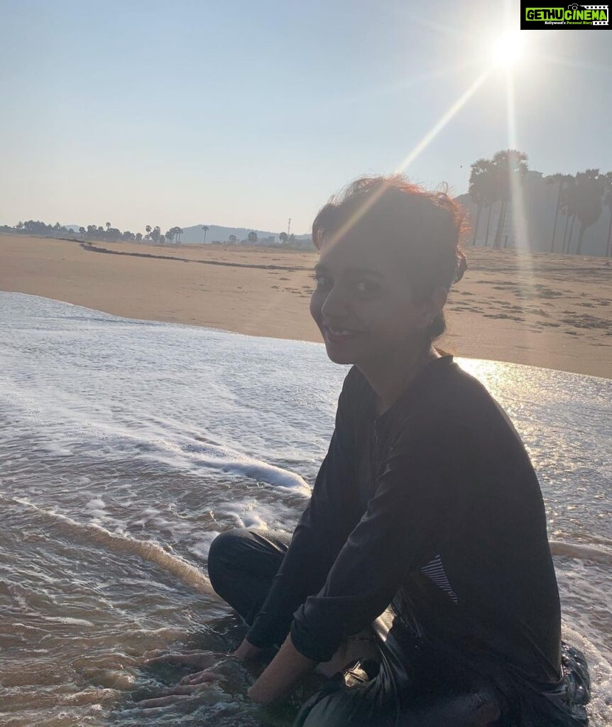 Swathi Reddy Instagram - Surf. Sand. Sea. Sun. I feel different 🤍