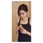 Swathi Reddy Instagram - Chicken samosa. #GorintakuNails #Quirks #WhySoJudmental