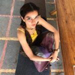 Swathi Reddy Instagram - I don’t know if anyone noticed that I’ve been turning off my comment section for a while now. It’s like, I can’t give out my phone number publicly and then crib and get upset that I get crank calls. Same logic here. But I do leave it open for a bit so I can practise new perspectives, grow and not let my mind rust. After a bit, I tend to shut it off, unless it’s worthy engagement. Some might think I have too much time on hands to be tagging all the kind souls who took time out to write to me, but I think a little of my time to reciprocate to thank u isn’t time wasted. Honestly speaking, it’s less time consuming to tag and thank u encouraging people than hiring a village to take unrealistically perfect images projecting a fairy tale or a krantikari image which makes so many feel like they aren’t good enough or bold enough or have no voice. For me this is more worthy, especially in our current chaotic times. #Nofilter for the image. #Nofilter with the caption. You’ve been tagged.