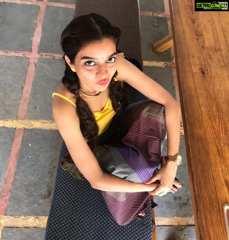 Swathi Reddy Instagram - I don’t know if anyone noticed that I’ve been turning off my comment section for a while now. It’s like, I can’t give out my phone number publicly and then crib and get upset that I get crank calls. Same logic here. But I do leave it open for a bit so I can practise new perspectives, grow and not let my mind rust. After a bit, I tend to shut it off, unless it’s worthy engagement. Some might think I have too much time on hands to be tagging all the kind souls who took time out to write to me, but I think a little of my time to reciprocate to thank u isn’t time wasted. Honestly speaking, it’s less time consuming to tag and thank u encouraging people than hiring a village to take unrealistically perfect images projecting a fairy tale or a krantikari image which makes so many feel like they aren’t good enough or bold enough or have no voice. For me this is more worthy, especially in our current chaotic times. #Nofilter for the image. #Nofilter with the caption. You’ve been tagged.
