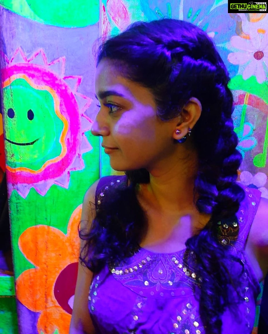 Swathi Reddy Instagram - When Phoebe Buffay met Jordan Peterson, my grown avtar said hi. #Nofilter #Seriously