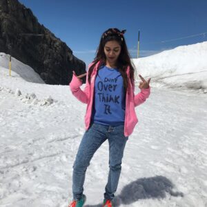 Swathi Reddy Instagram - Sweatshirt gyaan.

Post. Swipe. Remember. Lage raho.