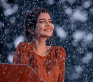 Swathi Reddy Instagram - Poottidu.

Because, not fragile like a 🌼, fragile like a 💣.
#Veni.

Make this Christmas merry, Betches.