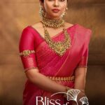 Tanvi Ram Instagram - Aquire the most divine look with the regal bliss of bride collection, so intricate and splendid, created and curated for the special moments of your life. #blissofbrides 𝐒𝐀𝐅𝐀 𝐉𝐄𝐖𝐄𝐋𝐋𝐄𝐑𝐘 𝑺𝒊𝒏𝒄𝒆 1990 For Enquiries, Please Contact 📞 9400024916 ⭐Shop Online: www.safajewellery.com Malappuram, Areekode, Melattur, Karinkallathani, Wandoor, Pandikkad, Karuvarakund, Alanallur, Pattikkad #blissofbrides #bride #traditional #traditionalwear #jewelry #goldjewellery #goldnecklace #wedding #bridetobe #safajewellery #ponnaanu_safa
