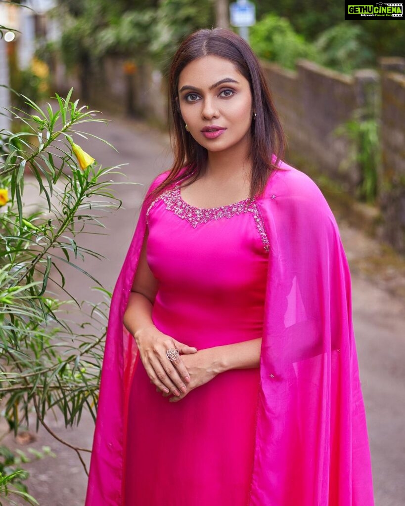 Tanvi Ram Instagram - Twirling into grace and charm, draped in the hues of pink💕 Photographer - @zoom.inphotography Stylist - @mehaka_kalarikkal Attire - @mahekdesigns MUA - @femy_antony__ Earrings - @makeoveravenue