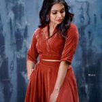 Tanvi Ram Instagram - ♥️ Photography : @rijil_kl Styling : @amritha_lakshmi___ @styledby_al_ Mua : @sreegeshvasan_makeupartist Costume :@wesnikfashion Jewellery : @anokhi_priyakishore #picoftheday #pic #tanviram #instagram